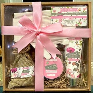 Bath & Body Gift Set